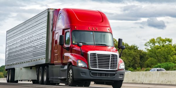 Why-Is-It-Called-a-Semi-Truck (1)